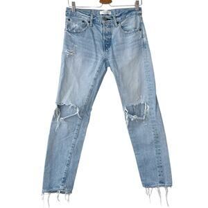 Moussy Vintage Light Blue Wash Distressed Yardley Cropped Tapered Jeans 26